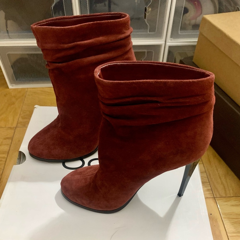 Aldo 6 inch bootie heels . Size US 8